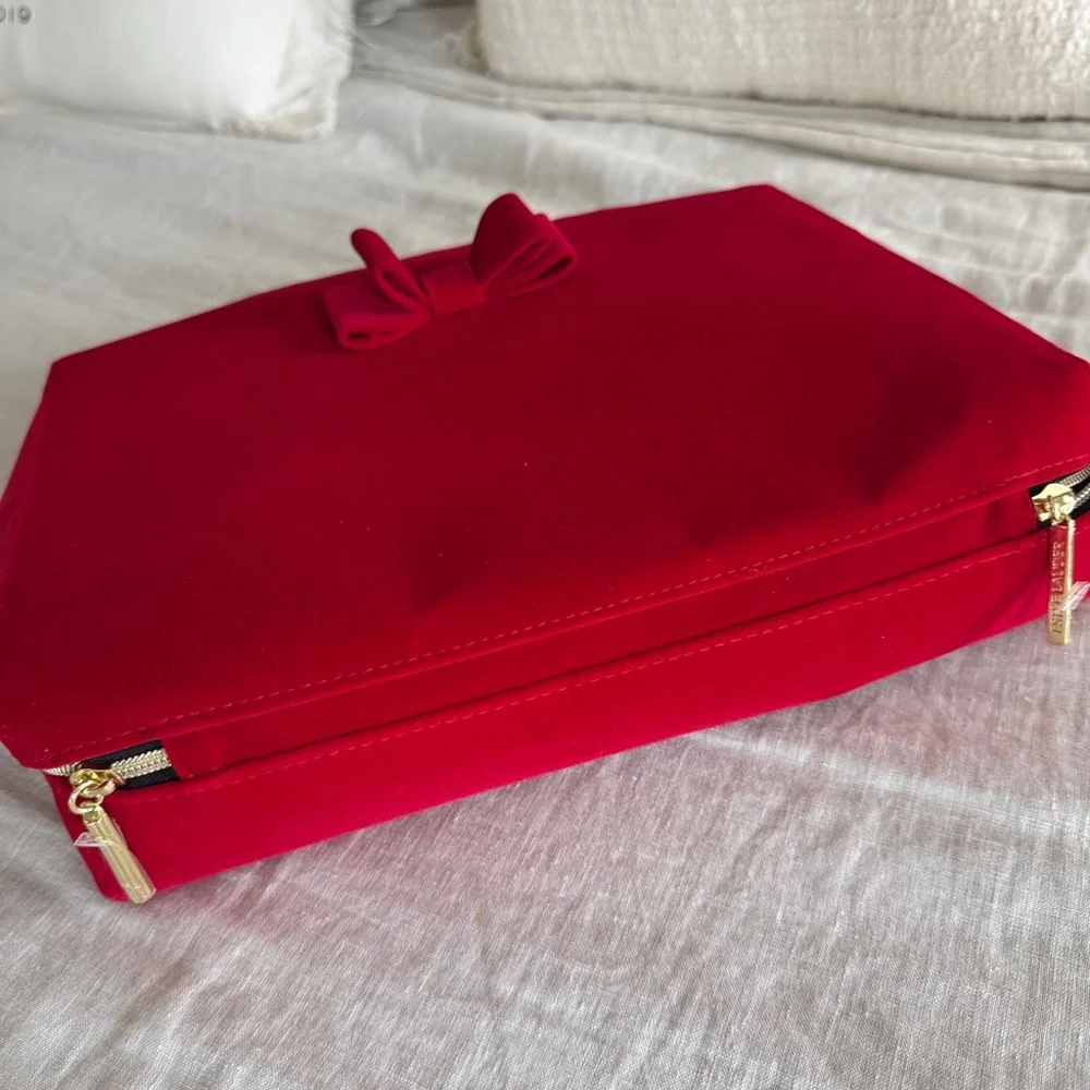 Estée Lauder Red Velvet Holiday Train Case Makeup Bag (Case Only)